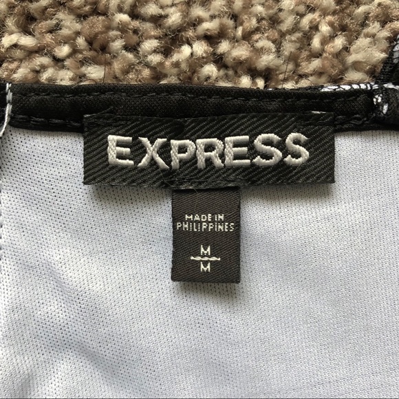 🚫🚫🚫SOLD🚫🚫🚫 Express Lace Peplum Tank - Picture 3 of 3